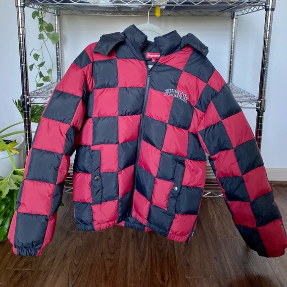 SUPREME Checkerboard Puffy Jacket Dark Red - Picture 3 of 7